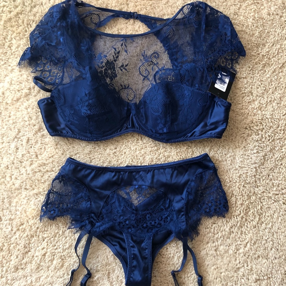 Frederick’s of Hollywood gartered lingerie set